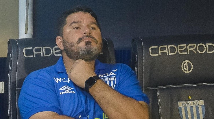 Foto: R.Pierre/AGIF - Eduardo Barroca vem sendo bastante pressionado. 