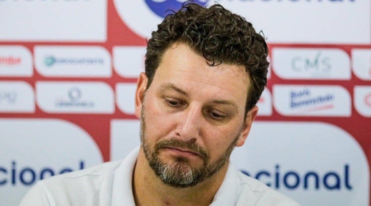 Foto: Rafael Vieira/AGIF - Elano foi demitido com apenas um triunfo. 
