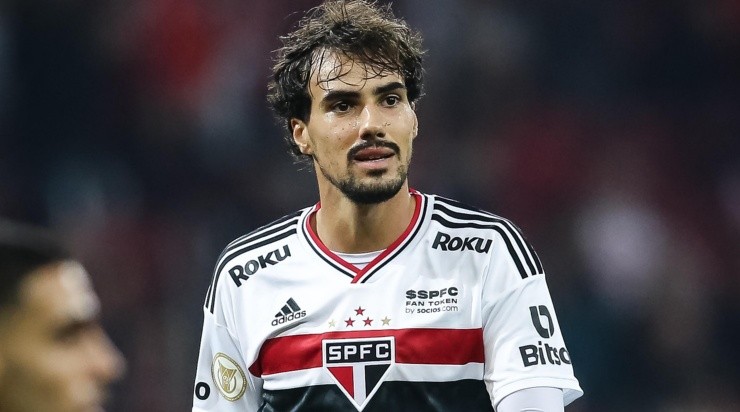 Foto: Pedro H. Tesch/AGIF - Igor Gomes: meia acabou expulso ainda no primeiro tempo Foto: Pedro H. Tesch/AGIF - Igor Gomes: meia acabou expulso ainda no primeiro tempo