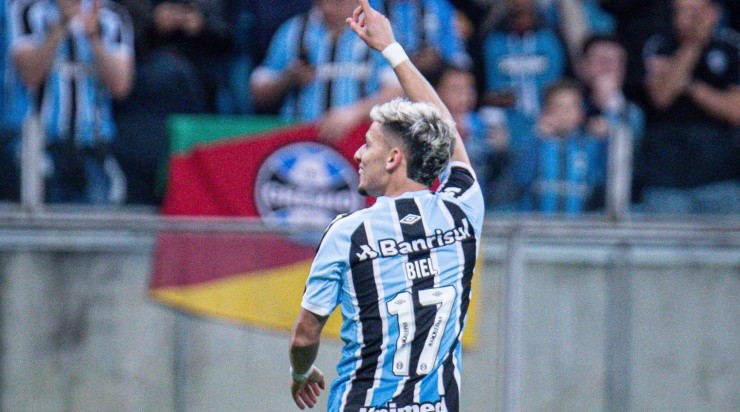 Foto: Maxi Franzoi/AGIF - Biel fez o primeiro do Imortal no duelo. Foto: Maxi Franzoi/AGIF - Biel fez o primeiro do Imortal no duelo.