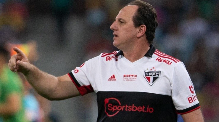 Foto: Gil Gomes/AGIF - O treinador preservou titulares de olho na semi da Sul-Americana Foto: Gil Gomes/AGIF - O treinador preservou titulares de olho na semi da Sul-Americana