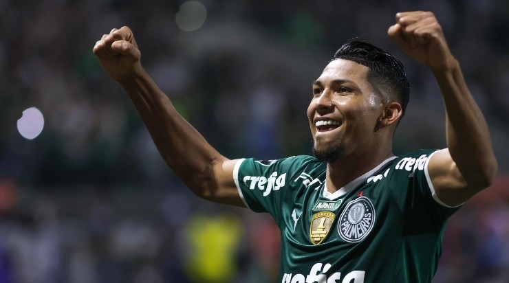 Foto: Marcello Zambrana/AGIF - Rony brincou com Klopp.