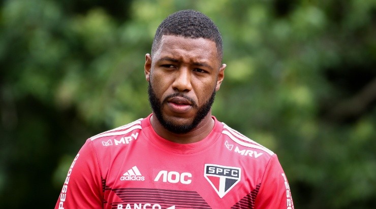 Foto: Marcello Zambrana/AGIF - Jucilei ainda recebe do SPFC.