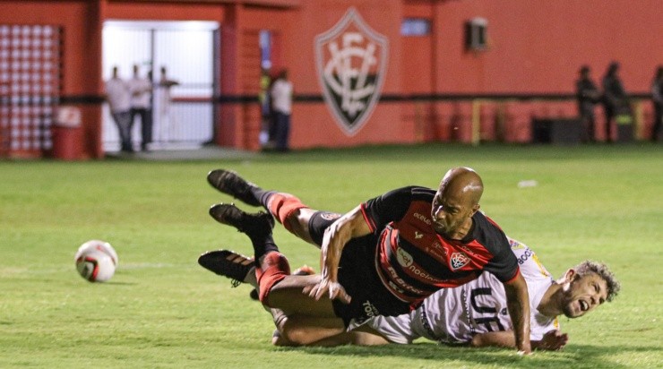 Foto: Renan Oliveira/AGIF - Vitória ficou no empate sem gols nas duas partidas contra o ABC. Foto: Renan Oliveira/AGIF - Vitória ficou no empate sem gols nas duas partidas contra o ABC.