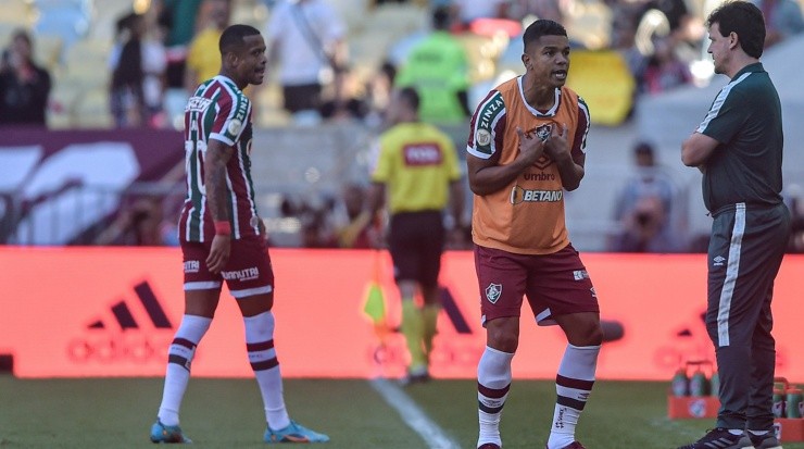 Foto: Thiago Ribeiro/AGIF - O zagueiro foi expulso ainda no primeiro tempo