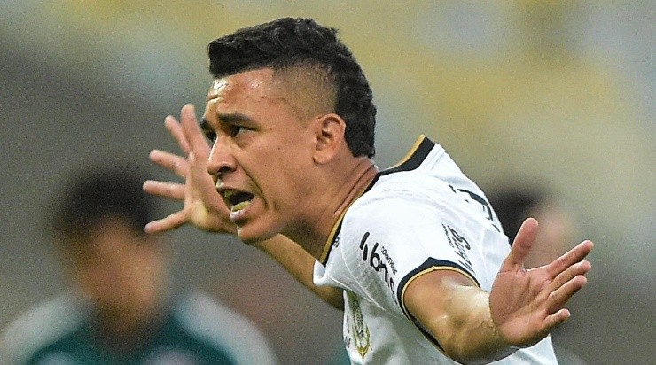 Foto: Thiago Ribeiro/AGIF - Cantillo foi cobrado por VP.