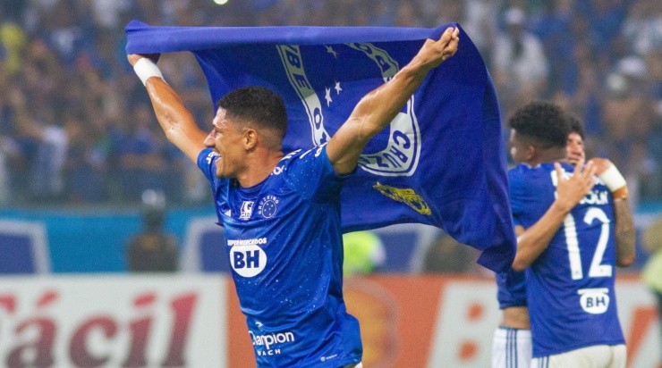 Foto: Fernando Moreno/AGIF - Luvannor foi uma das boas armas de Pezzolano no acesso.