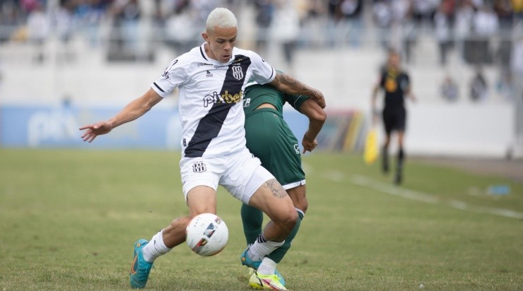 Diogo Reis/AGIF - Wallisson pela Ponte Preta. 