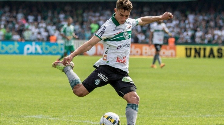 Foto: Robson Mafra/AGIF - Natanael: Piá do Couto pode voltar a ser titular