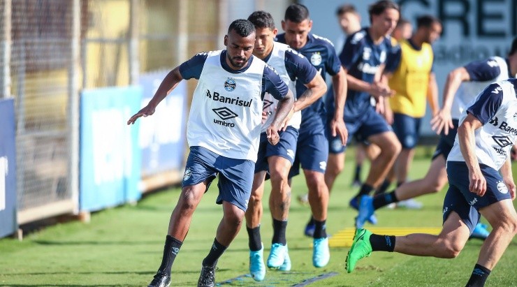 Foto: Lucas Uebel/Grêmio/Divulgação - O desempenho do lateral nos treinamentos vem sendo elogiado nos bastidores