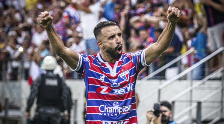 Foto: Lucas Emanuel/AGIF - Caio Alexandre marcou no último lance do jogo.