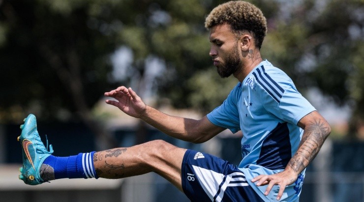 Foto: Gustavo Aleixo/Cruzeiro/Divulgação - Jajá: atacante foi punido por atrasos a treinos