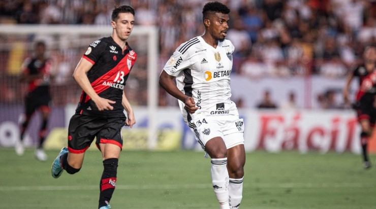 Foto: Isabela Azine/AGIF - Jemerson: zagueiro pode ter sequência no time titular