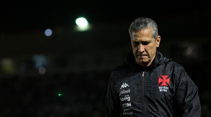 Foto: Jorge Rodrigues/AGIF - Jorginho no empate em casa contra o Londrina.