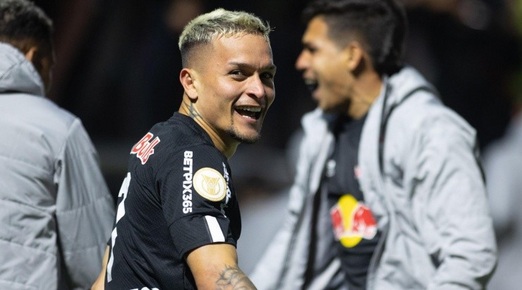 Foto: Diogo Reis/AGIF - Artur é bem falado pelos torcedores do Flamengo.