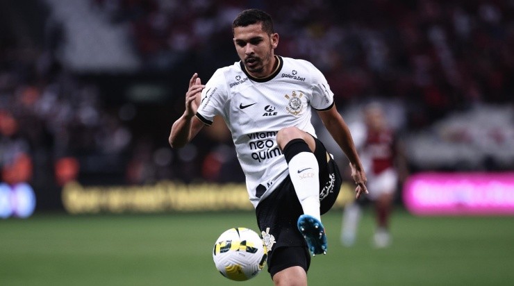 Foto: Ettore Chiereguini/AGIF - Bruno Melo deve retornar ao Fortaleza.