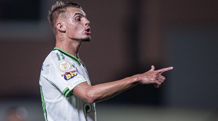 Foto: Heber Gomes/AGIF - Luan Patrick: zagueiro pertence ao Athletico