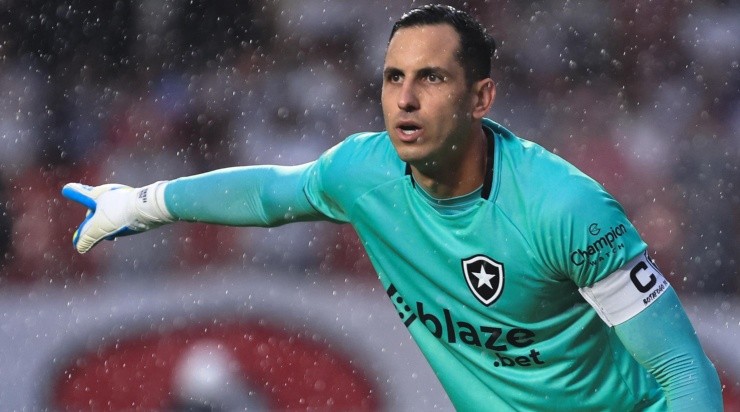 Ettore Chiereguini/AGIF - Gatito no gol do Botafogo.