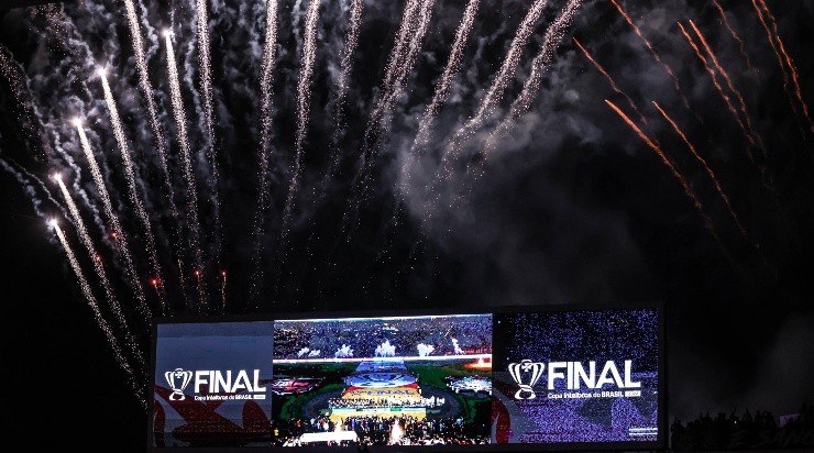 Foto: Marcello Zambrana/AGIF - Primeiro jogo da decisão da Copa do Brasil aconteceu ontem (12).
