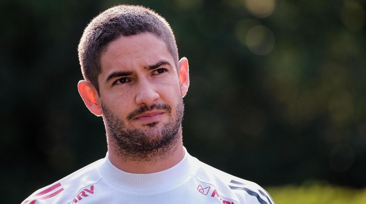 Marcello Zambrana/AGIF - Pato em passagem pelo SPFC. 
