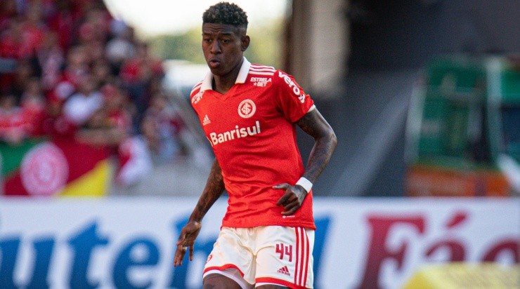 Foto: Maxi Franzoi/AGIF - Vitão quer continuar no Inter