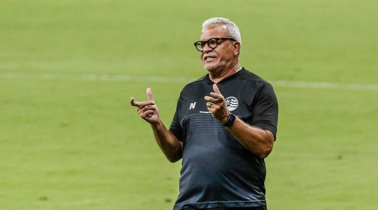 Foto: Paulo Paiva/AGIF - Hélio saiu ainda no começo de fevereiro. 