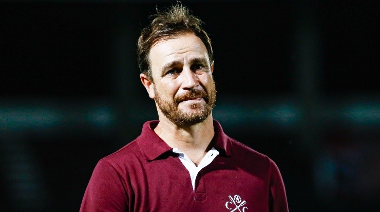 Foto: Rafael Vieira/AGIF - Felipe Conceição não obteve sucesso em Pernambuco.