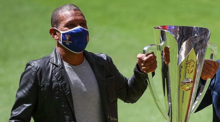 (Photo by Buda Mendes/Getty Images) - Djalminha elogiou a escolha pela mudança de posição de Gabigol.