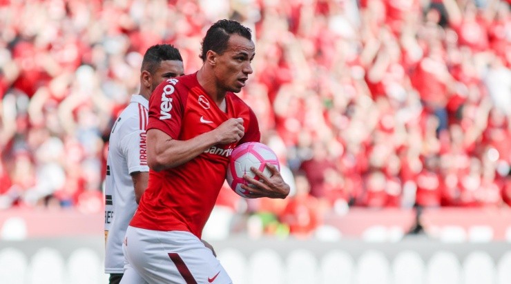  Jeferson Guareze/AGIF - Damião pelo Colorado.