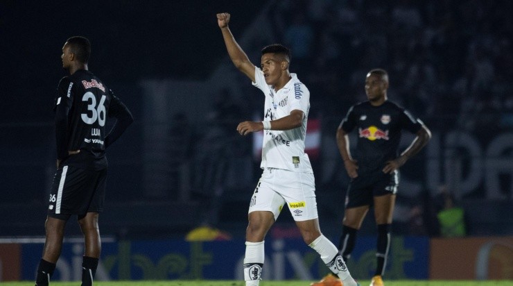 Foto: Diogo Reis/AGIF - Ângelo deve ser titular mais uma vez.