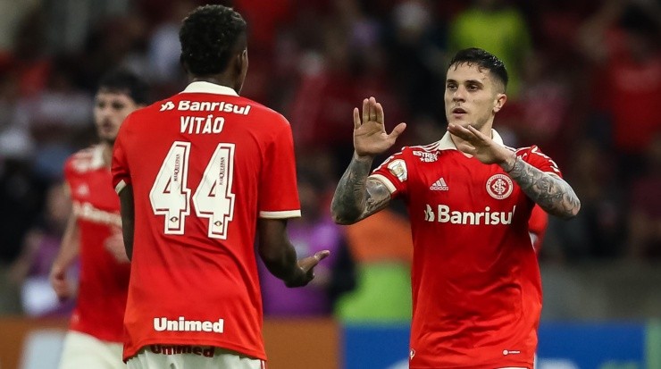  Foto: Pedro H. Tesch/AGIF - Bustos e Vitão chegaram no meio do ano. 