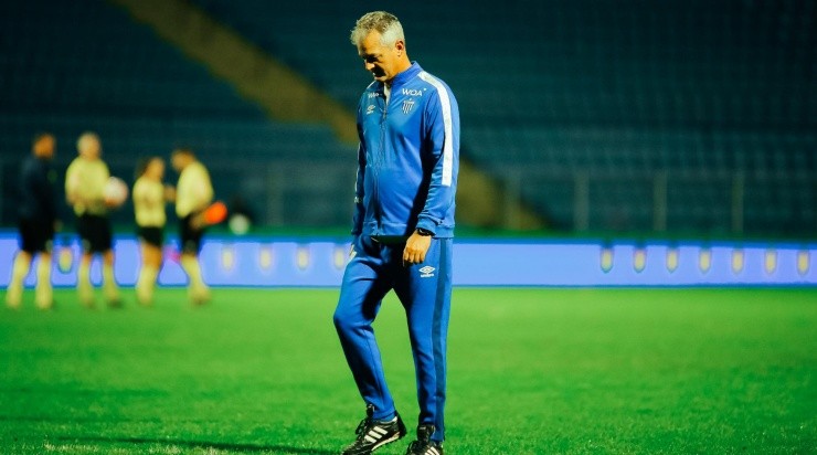 Foto: R.Pierre/AGIF - O aproveitamento de Lisca no Leão foi pior que no Sport e no Santos Foto: R.Pierre/AGIF - O aproveitamento de Lisca no Leão foi pior que no Sport e no Santos