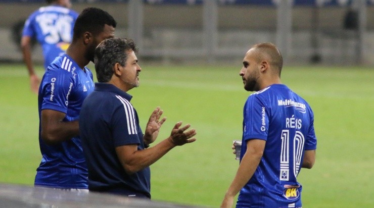 Foto: Fernando Moreno/AGIF - Ney Franco durou pouco mais de um mês no cargo. 