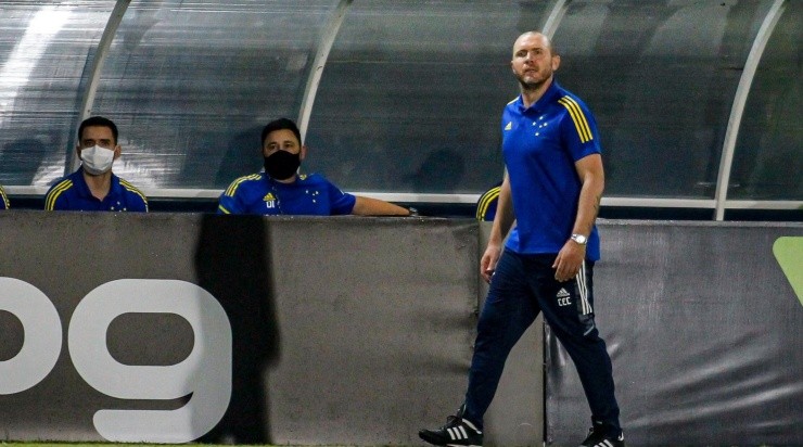 Foto: Fernando Torres/AGIF - Mozart salvou o Guarani do rebaixamento em 2022.