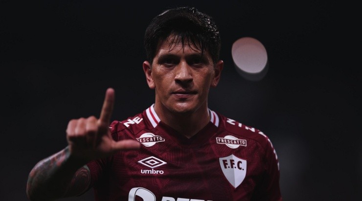 Foto: Ettore Chiereguini/AGIF - Cano marcou os 2 gols na derrota do Corinthians.