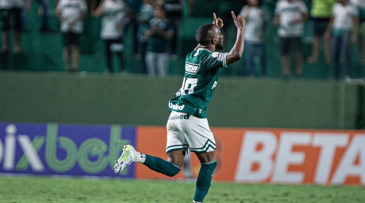 Foto: Isabela Azine/AGIF - Diego marcou após os 48 minutos do segundo tempo.