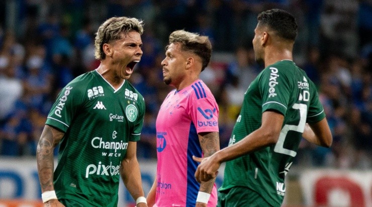 Foto: Fernando Moreno/AGIF - Richard Rios comemorando vitória contra o Cruzeiro