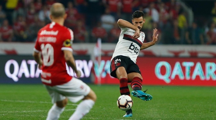 Foto: Jeferson Guareze/AGIF - Zagueiro é carinhosamente lembrado por sua passagem no Flamengo.