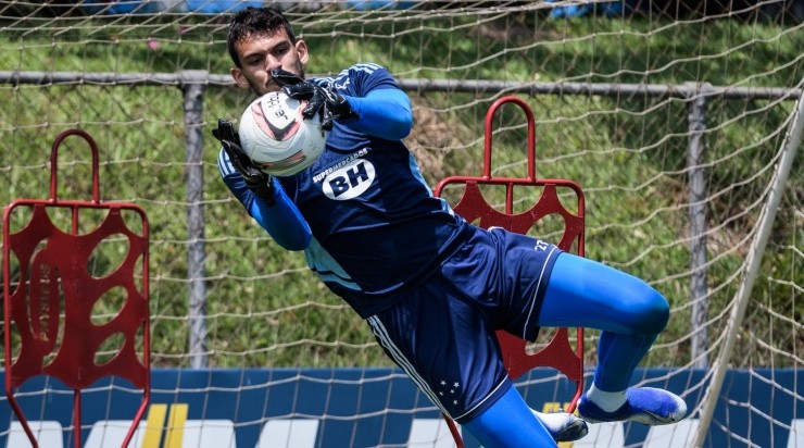 Foto: Gustavo Aleixo/Cruzeiro/Divulgação - Gabriel Mesquita: goleiro realizou sua estreia pelo Cabuloso
