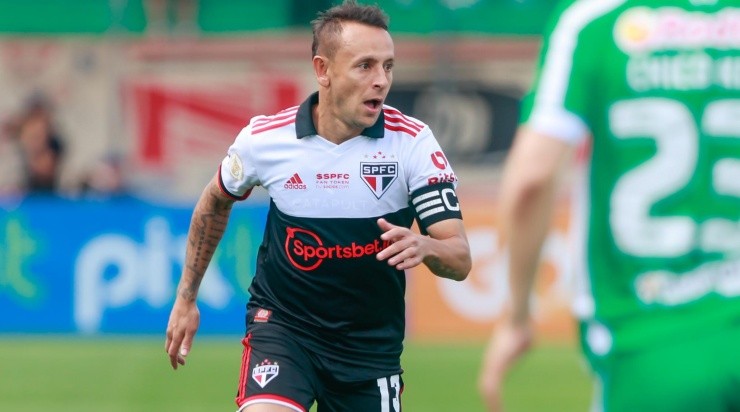  Luiz Erbes/AGIF - Rafinha pelo SPFC. 