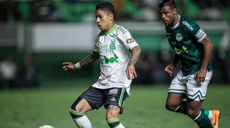 Foto: Heber Gomes/AGIF - América-MG ficou no empate com o Goiás na última partida.