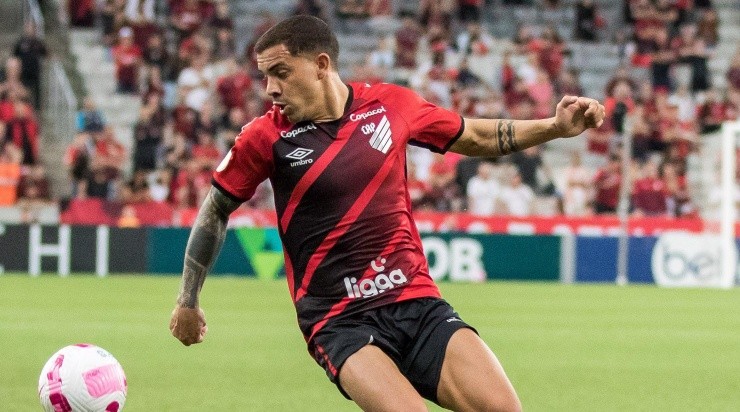 Robson Mafra/AGIF - Terans pelo Furacão. 