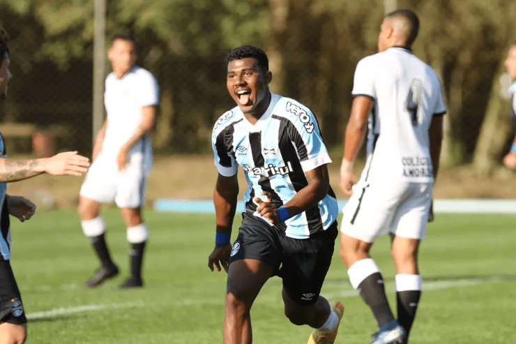Cuiabano, lateral-esquerdo do Grêmio — Foto: Cristiano Oliveski/Grêmio Cuiabano, lateral-esquerdo do Grêmio — Foto: Cristiano Oliveski/Grêmio