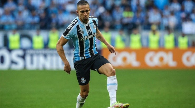  Foto: Pedro H. Tesch/AGIF - Nicolas: lateral tem futuro indefinido no Grêmio