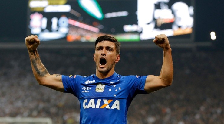 Foto: Daniel Vorley/AGIF - Arrascaeta atuou durante quatro temporadas pelo Cruzeiro