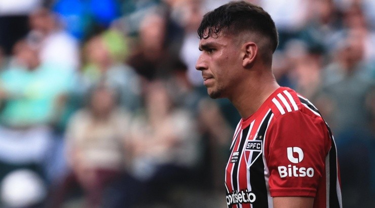 Ettore Chiereguini/AGIF - Ferraresi pelo SPFC. Ettore Chiereguini/AGIF - Ferraresi pelo SPFC.