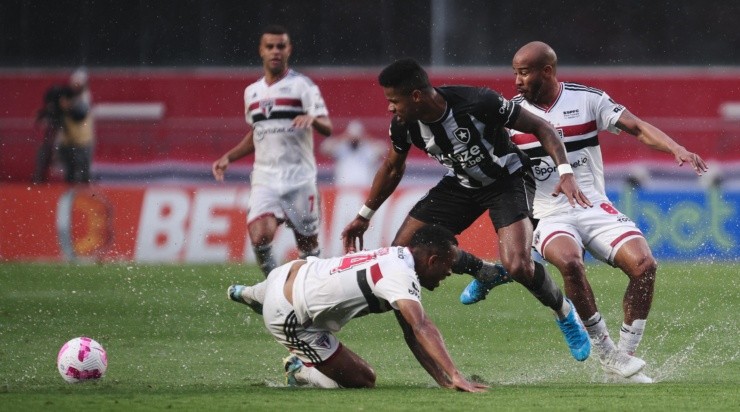 Foto: Ettore Chiereguini/AGIF - Derrota para o Botafogo foi a última dentro de casa.