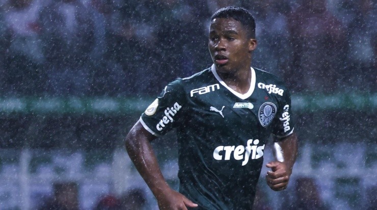 Foto: Marcello Zambrana/AGIF - O atacante chegou a ficar próximo do Santos, mas teve o rival como destino