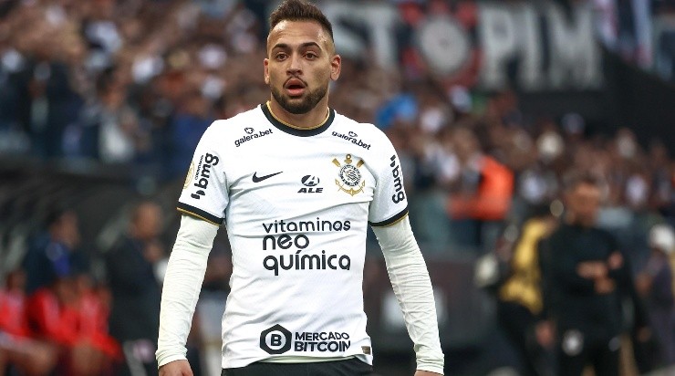 Foto: Marcello Zambrana/AGIF - Maycon: volante negocia sua permanência no Corinthians