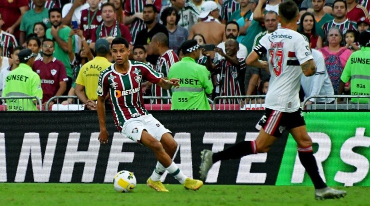 Foto: Mailson Santana/Fluminense/Divulgação - Alexsander: jovem realizou sua estreia contra o São Paulo Foto: Mailson Santana/Fluminense/Divulgação - Alexsander: jovem realizou sua estreia contra o São Paulo